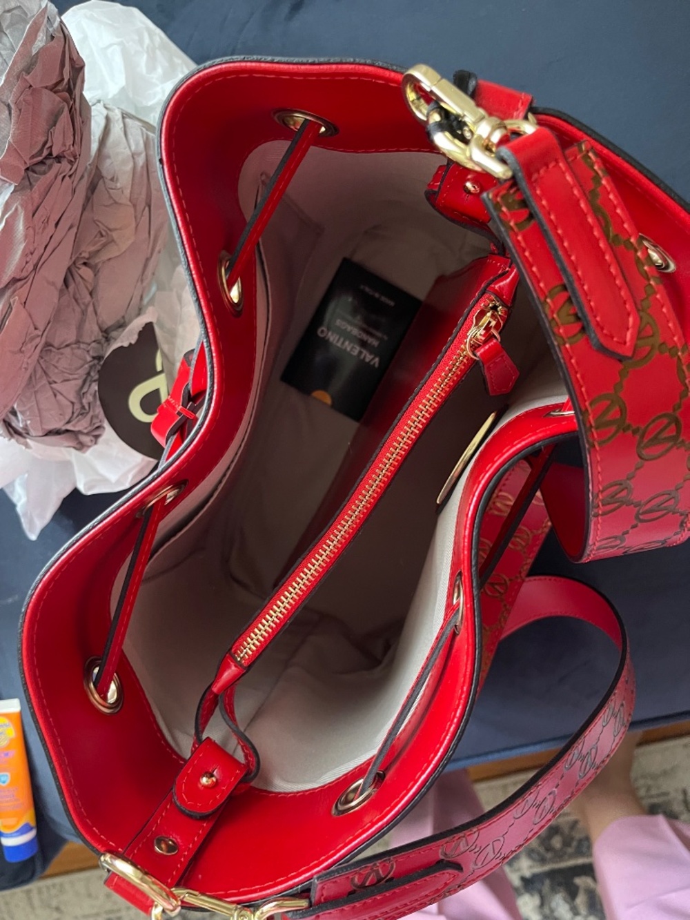 Authentic Mario Valentino Leather bucket bag - Picture 9 of 11